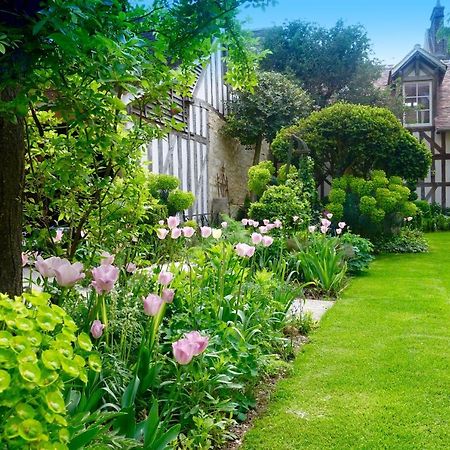 Le Jardin De La Cathedrale Bed & Breakfast ทรัวส์ ภายนอก รูปภาพ