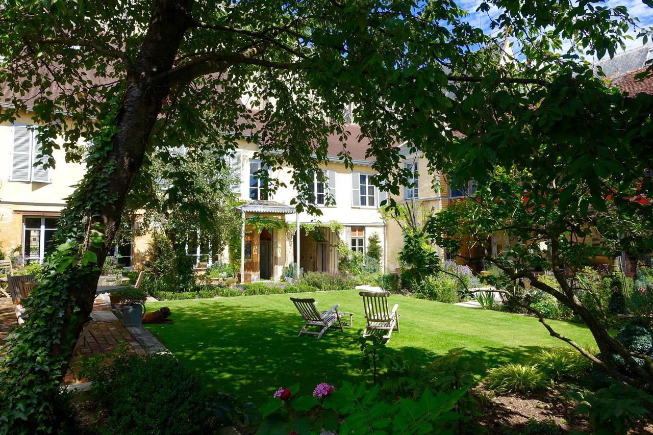 Le Jardin De La Cathedrale Bed & Breakfast ทรัวส์ ภายนอก รูปภาพ